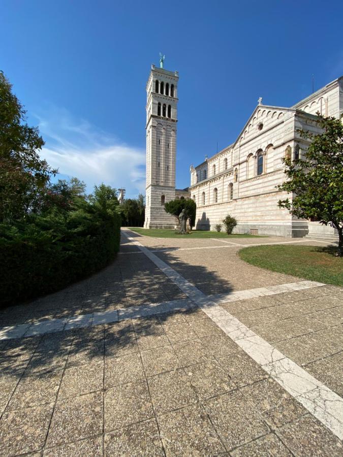 New Stylish & Modern Studio Apart - With Sea View Appartement Pula Buitenkant foto