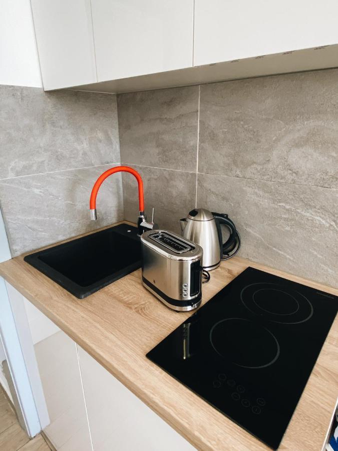 New Stylish & Modern Studio Apart - With Sea View Appartement Pula Buitenkant foto