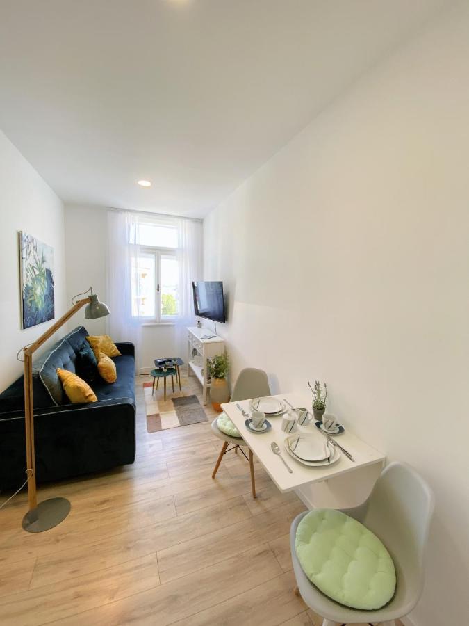 New Stylish & Modern Studio Apart - With Sea View Appartement Pula Buitenkant foto