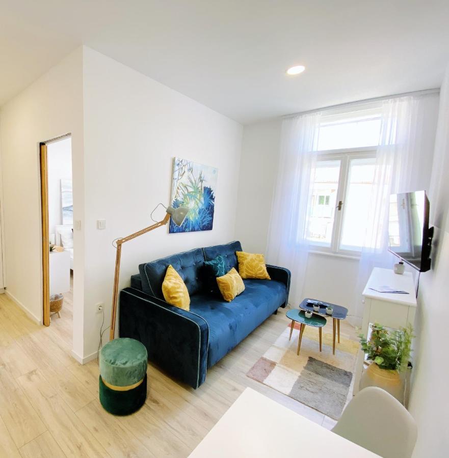 New Stylish & Modern Studio Apart - With Sea View Appartement Pula Buitenkant foto