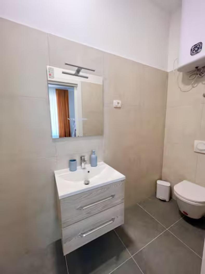 New Stylish & Modern Studio Apart - With Sea View Appartement Pula Buitenkant foto